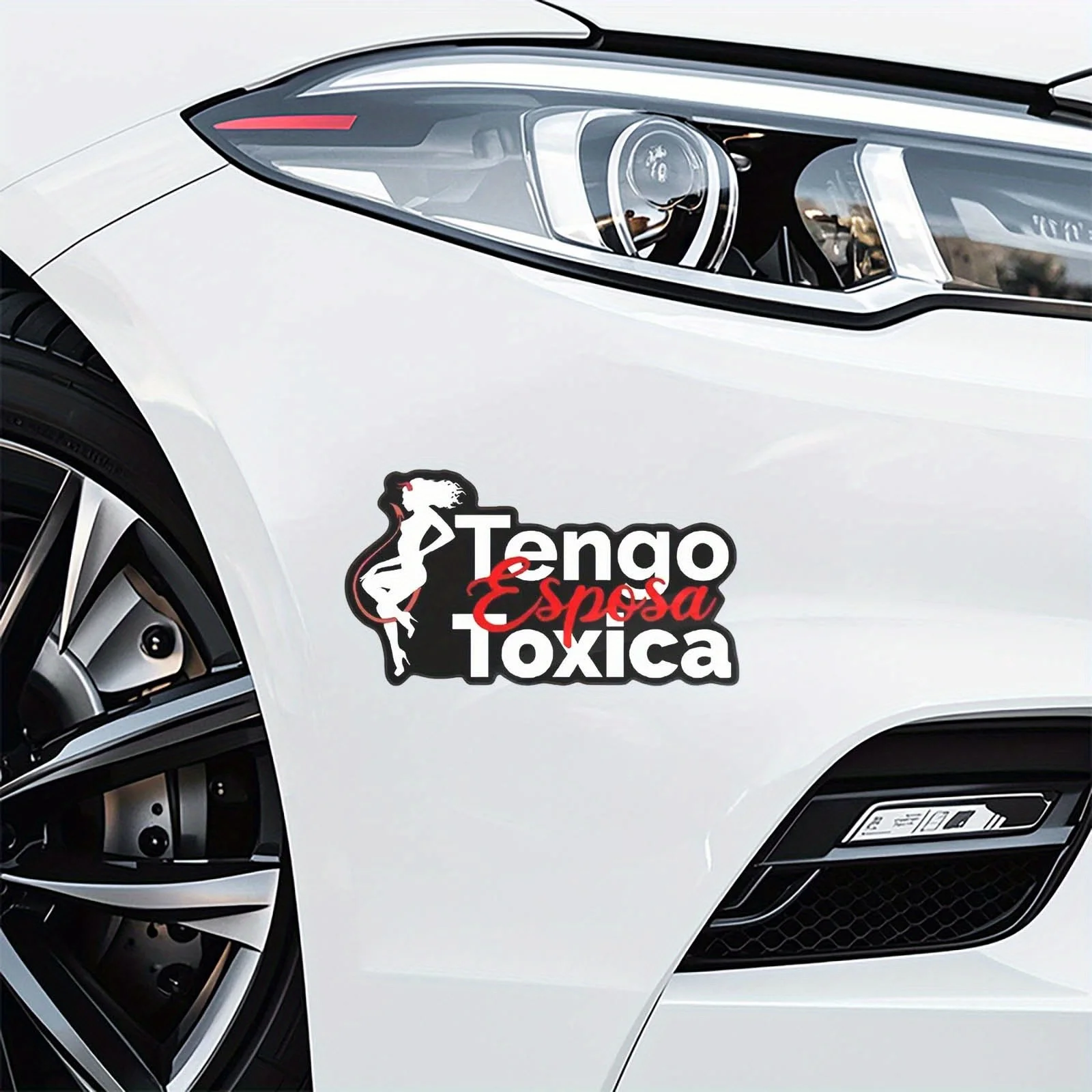 

1 шт. забавная испанская автомобильная наклейка «Tengo Esposa Toxica», водонепроницаемая виниловая наклейка для автомобиля, мотоцикла, бампера и ноутбука, юмористический декор