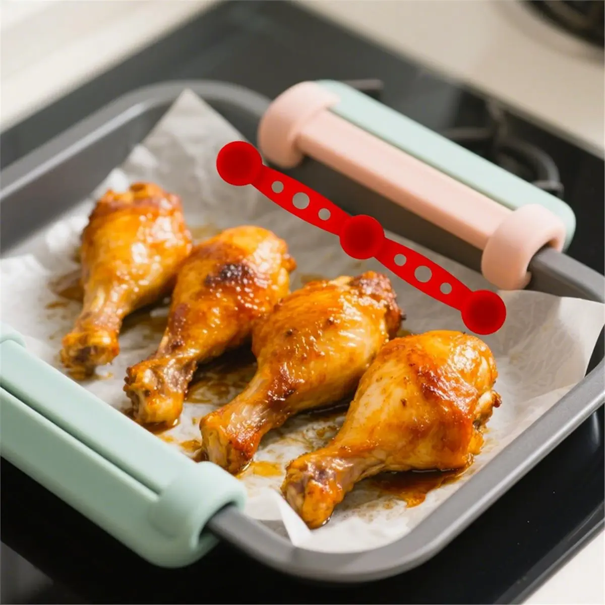 (ABUB) Air Fryer Magnet Silicone Buckle, Universal Air Fryer Magnets for Securing Parchment Paper Liners Prevents Paper Burning