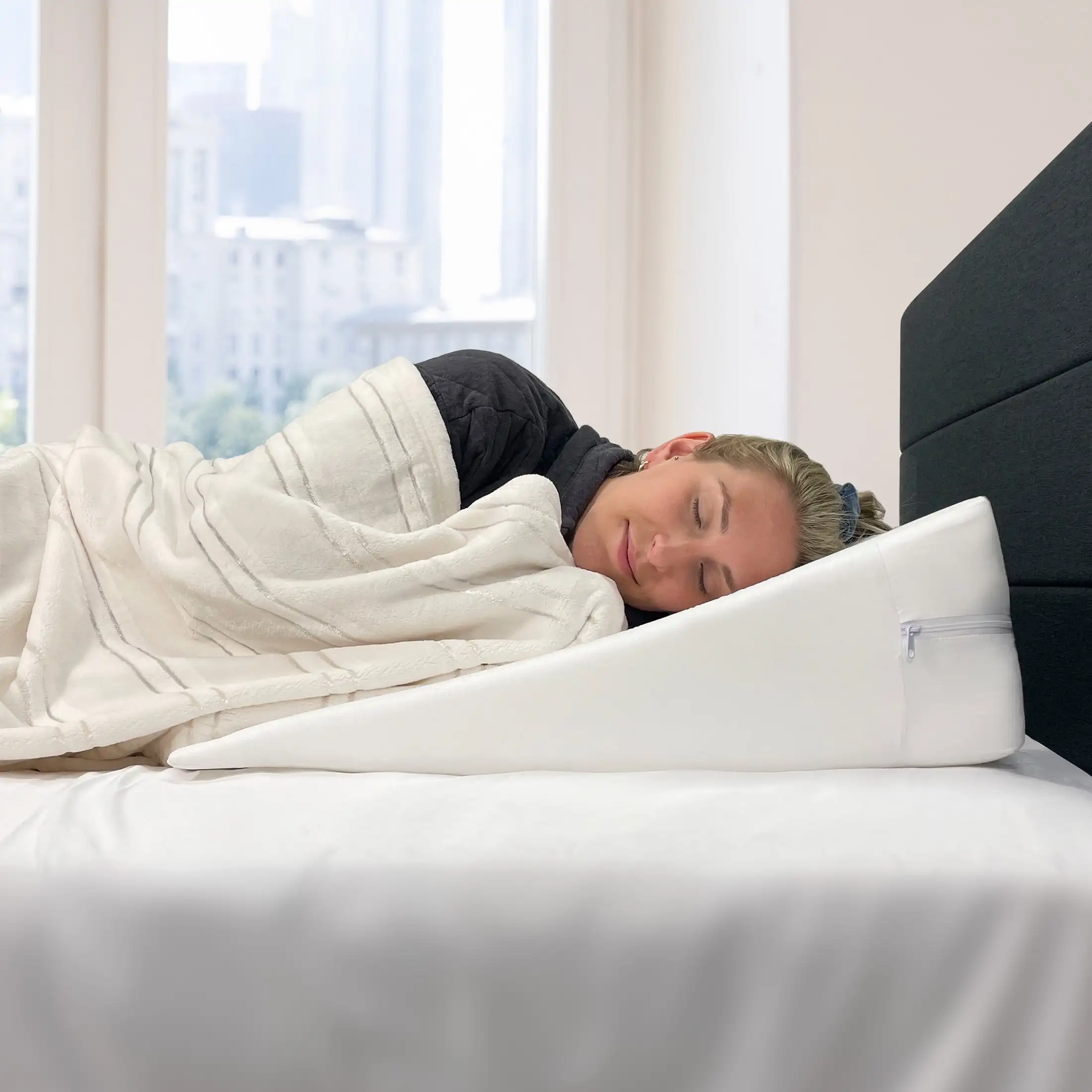 

Foam Wedge Pillow
