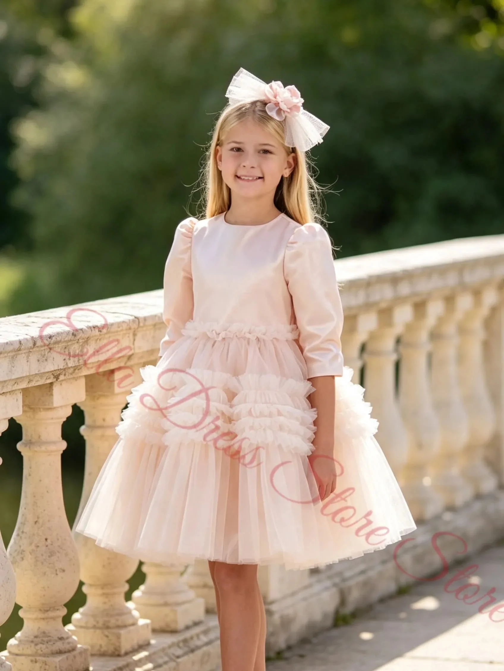 Einfach Anpassbares Blumenmädchenkleid für Hochzeiten, Satin-Tüll, Knielang, Kindergeburtstagsfeier, Erstkommunion, Ballkleid, Großhandel – Detail 1