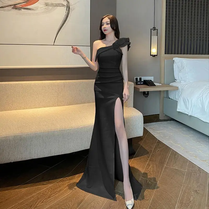 Evening Dress New Sexy Shoulder Split Floor Dragging Long Temperament Open Back Host Car Model Wedding Pleat Soft Satin Dress