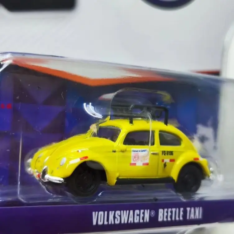 

1：64 Classic Volkswagen Beetle Taxi Yellow&Roof Luggage Rack - Lima, Peru Advanced Car Model Collectibles