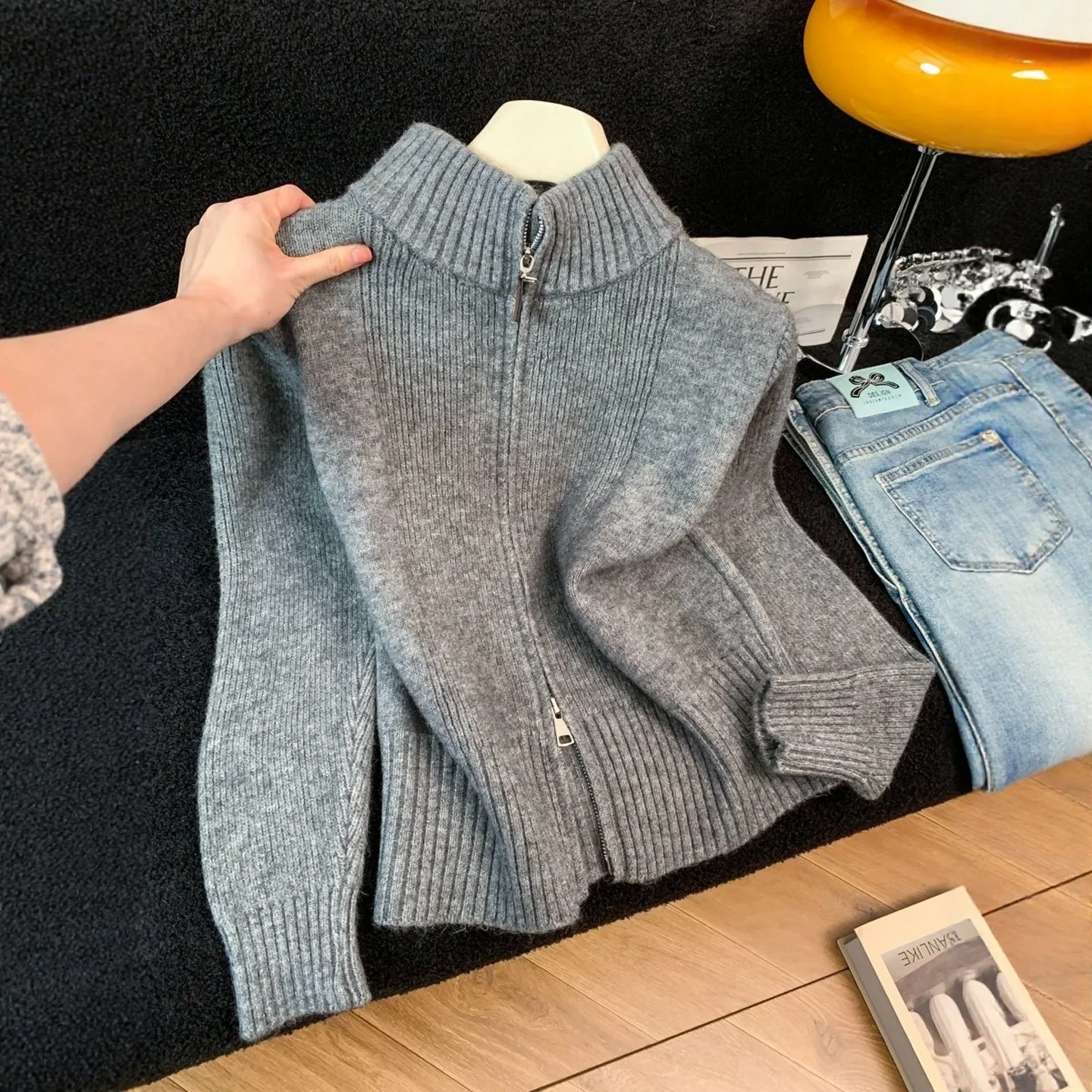 

2026 вязаный кардиган с высоким воротом и двойной молнией, свитер, куртка для женщин, осенний весенний многослойный свободный высококачественный универсальный джемпер, топ