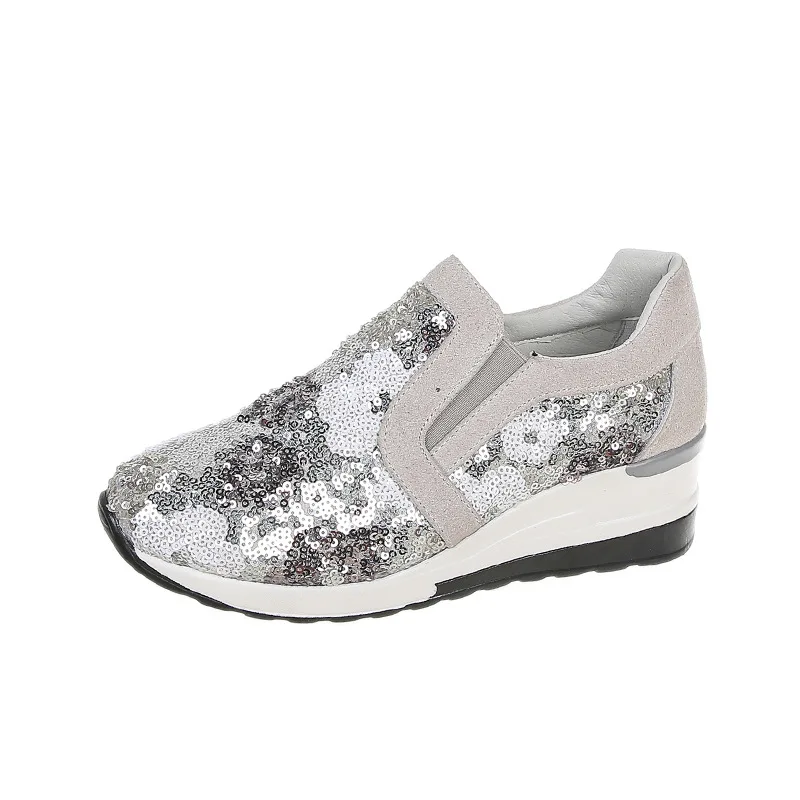 The 2025 New Breathable Lace Pearlescent Sequin One-foot Casual Women's Shoes with A Large Size and Inward-increasing Height
