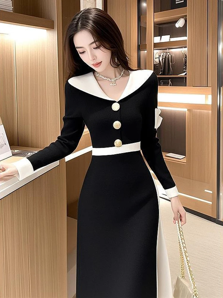 Autumn V-Ne Slim Fi…