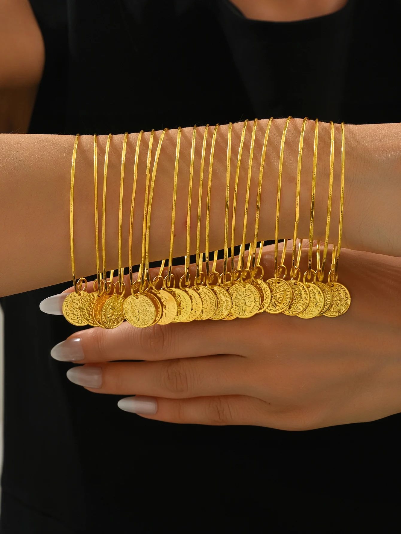 A Pair of Ethnic Dance Accessories - Indian Dance Performance Attire Items - Bracelet Hand Ring