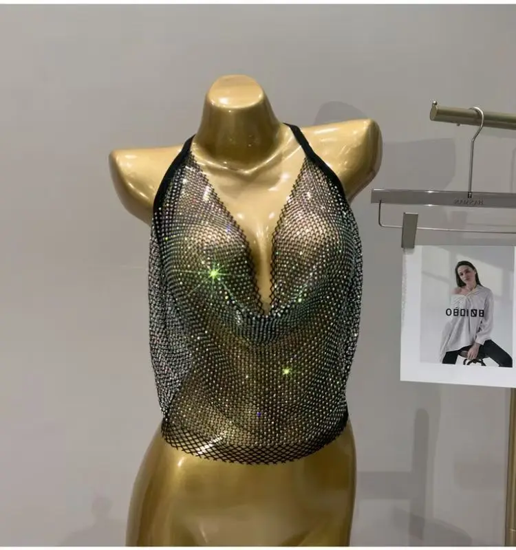 Damen Neckholder-Top mit Strass und Netzstoff, Cowl-Ausschnitt, Rückenfreies Wickeltop mit Selbstbindung, Transparentes Club-Party-Oberteil, Ärmellos, Sexy Bikini-Überzug – Detail 8