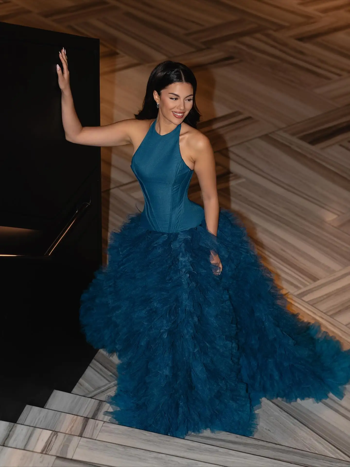 Fashion Teal Blue Celebrity Dress Fluffy Ruffle Tulle Evening Party Dresses 2026 New Red Carpet Pageant Dress Women Formal Gown