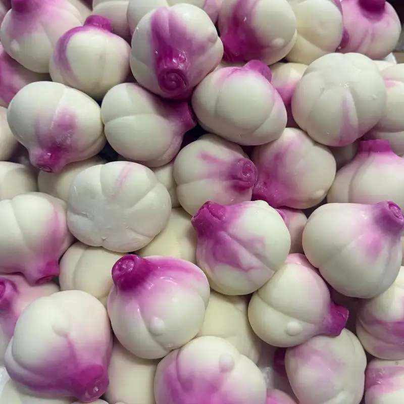 Creative Simulation Garlic Head Pinch Music Vegetable Vent Ball Super Soft Feel Office Tricky Ornament Decompression Toy