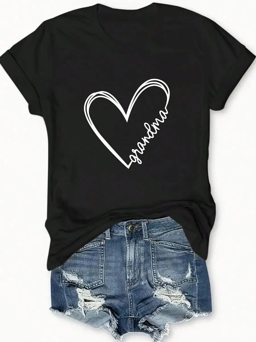 Grandma Heart - Women s Chic Letter Print Tee - Comfy, Casual Short Sleeve Crew Neck T-Shirt For Casual Attire Stylish Layering