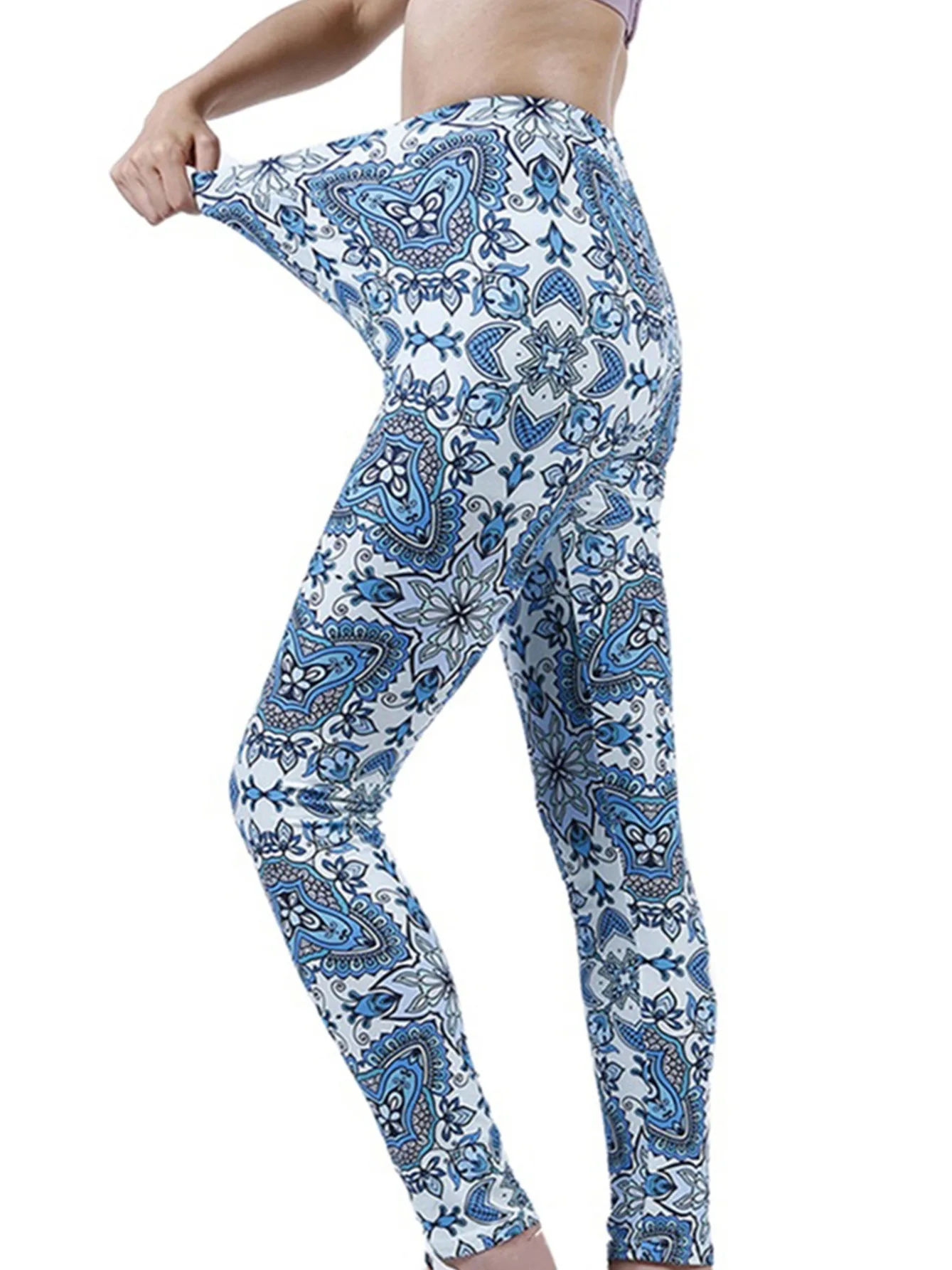 Blue White Geometric Casual Tight Fitting Women\'s Leggings For Healthy Height Stretch Running Sports And Exercise Cropped Pants