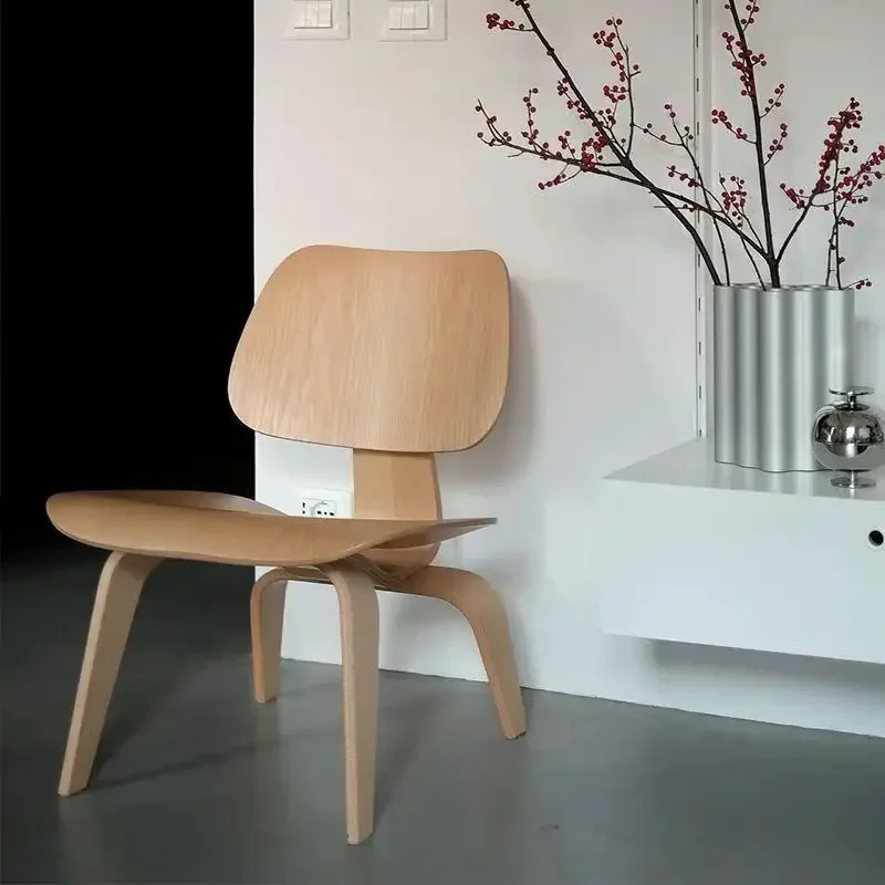 Silla sencilla con respaldo de lectura para cachorros, sillón pequeño de madera maciza de diseñador moderno, muebles de ocio con acento