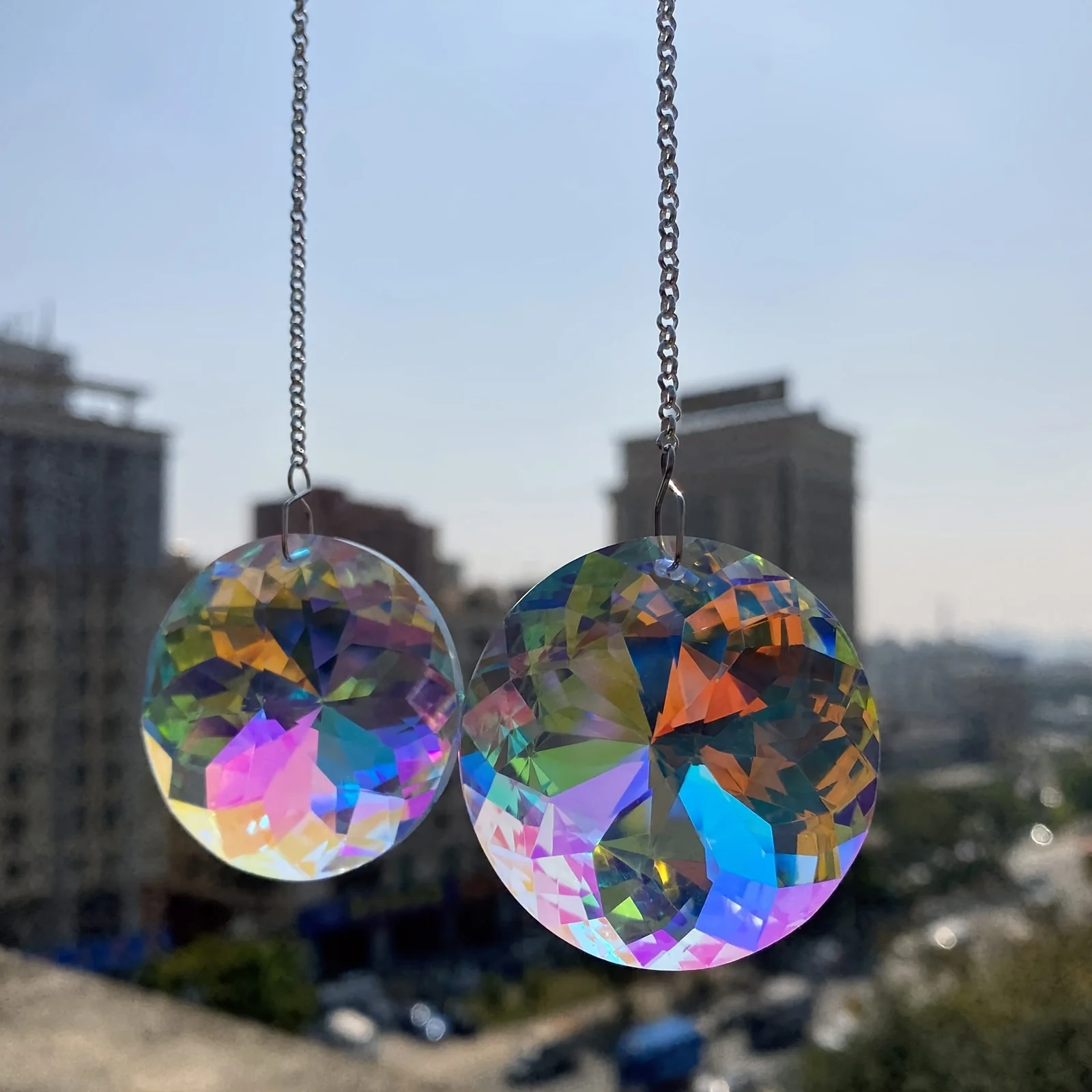 2pcs Round Crystal Sun Catchers, Hanging Glass Prism Rainbow Makers for Window, Balcony, Garden & Home Decor