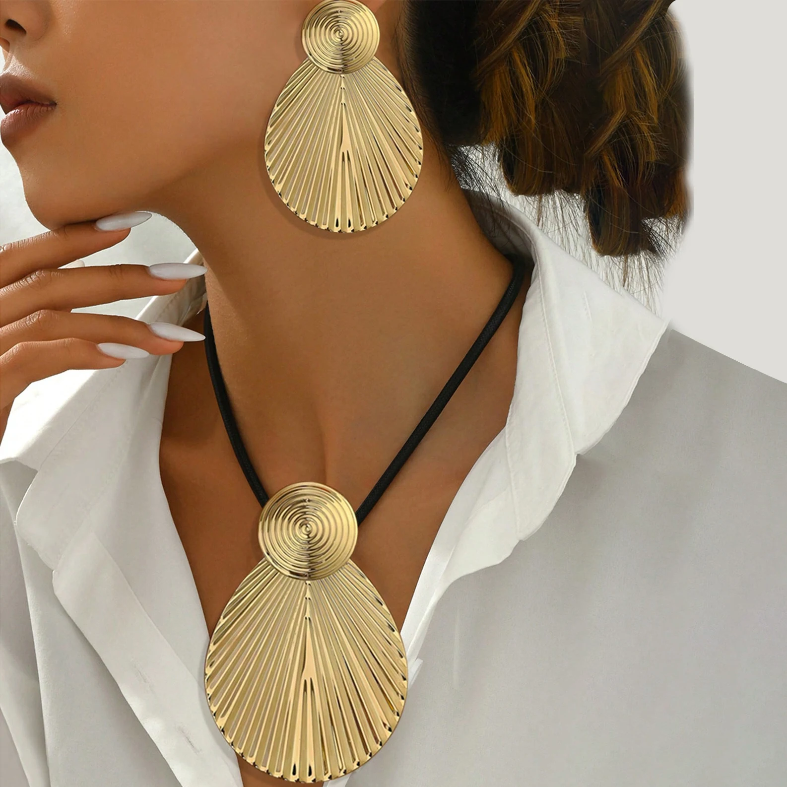 Lxalry 14K Gold & B… - image