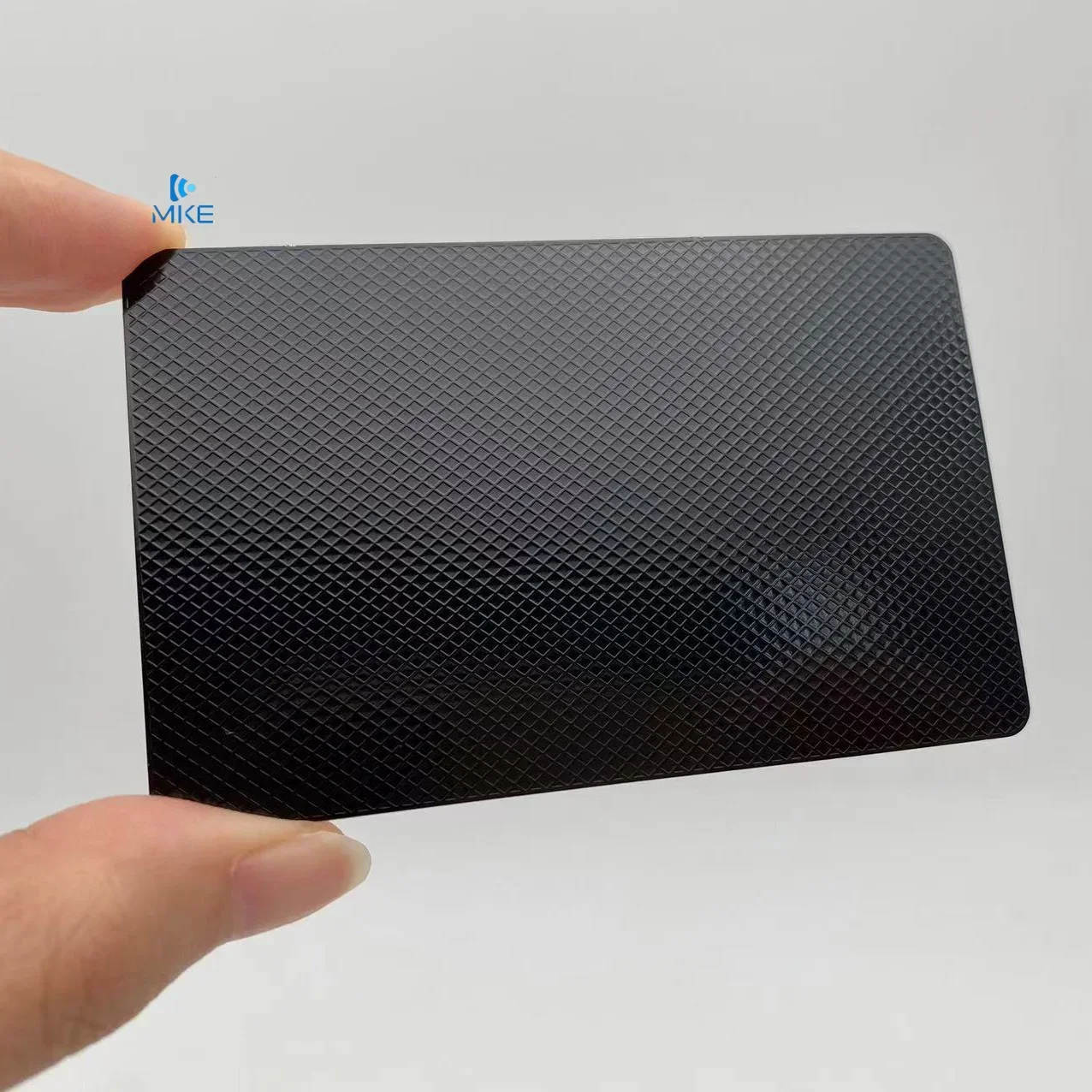 

Текстурированная деловая пустая металлическая карта Металл