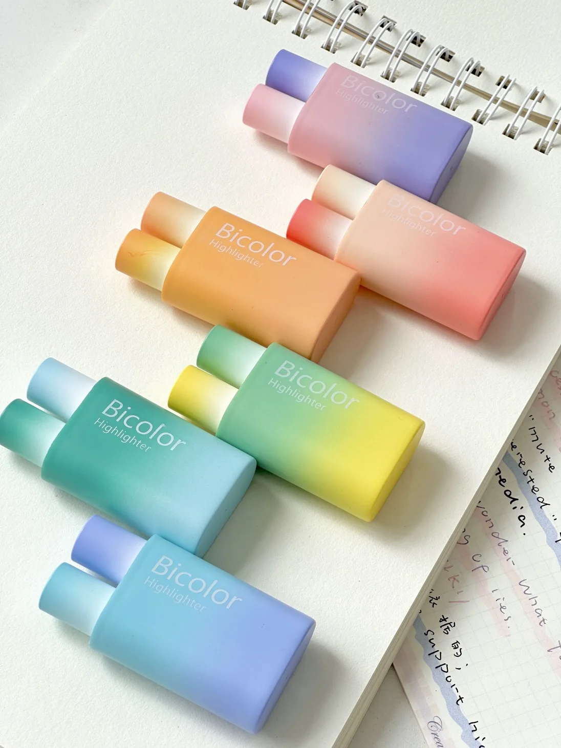 Bicolor Highlighter New Cute highlighter pen set with dual tube gradient color Marker Pen for Students and Planners 12colors