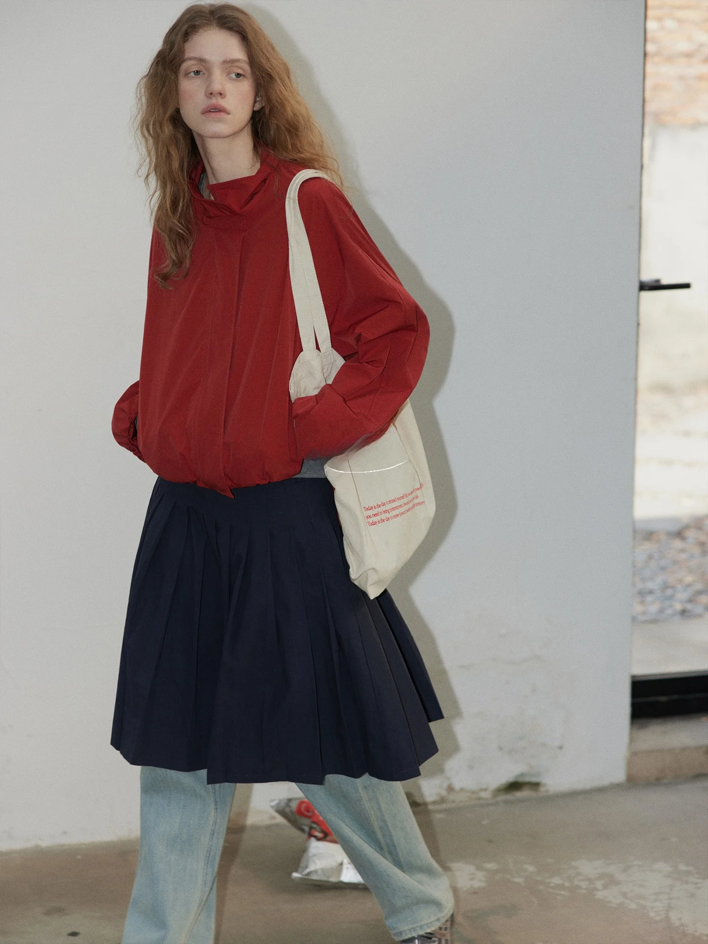 

BMLTT Red Sweet Short Casual Style Korean Design Spring New Loose Fit Jacket for Women Polyester Fabric Zipper Closure
