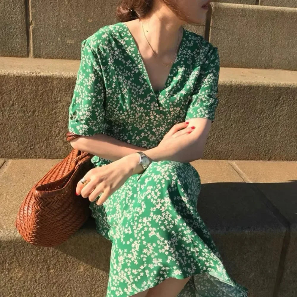 Women French Vintage Green Floral Dress V-Neck High Waist Long Maxi Elegant Slimming Daily Casual Chic Minimalist New