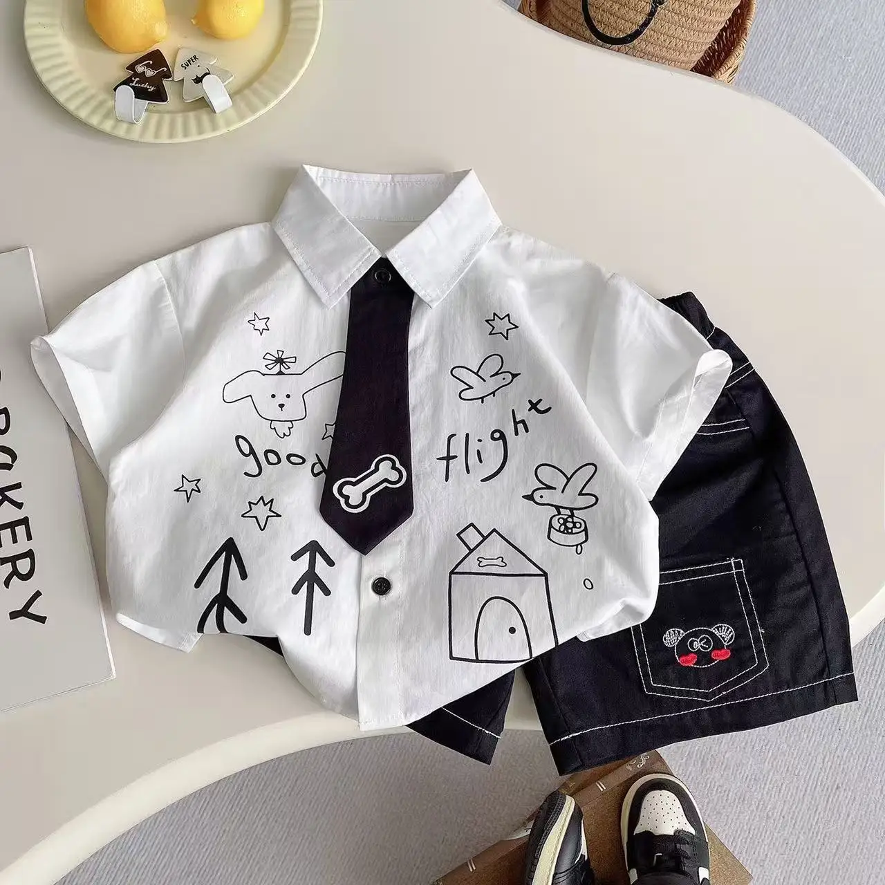 

Children's Korean Cartoon Letter Shirt Set Boys' Summer Tie Short Sleeved Shirt Shorts Two-piece Set