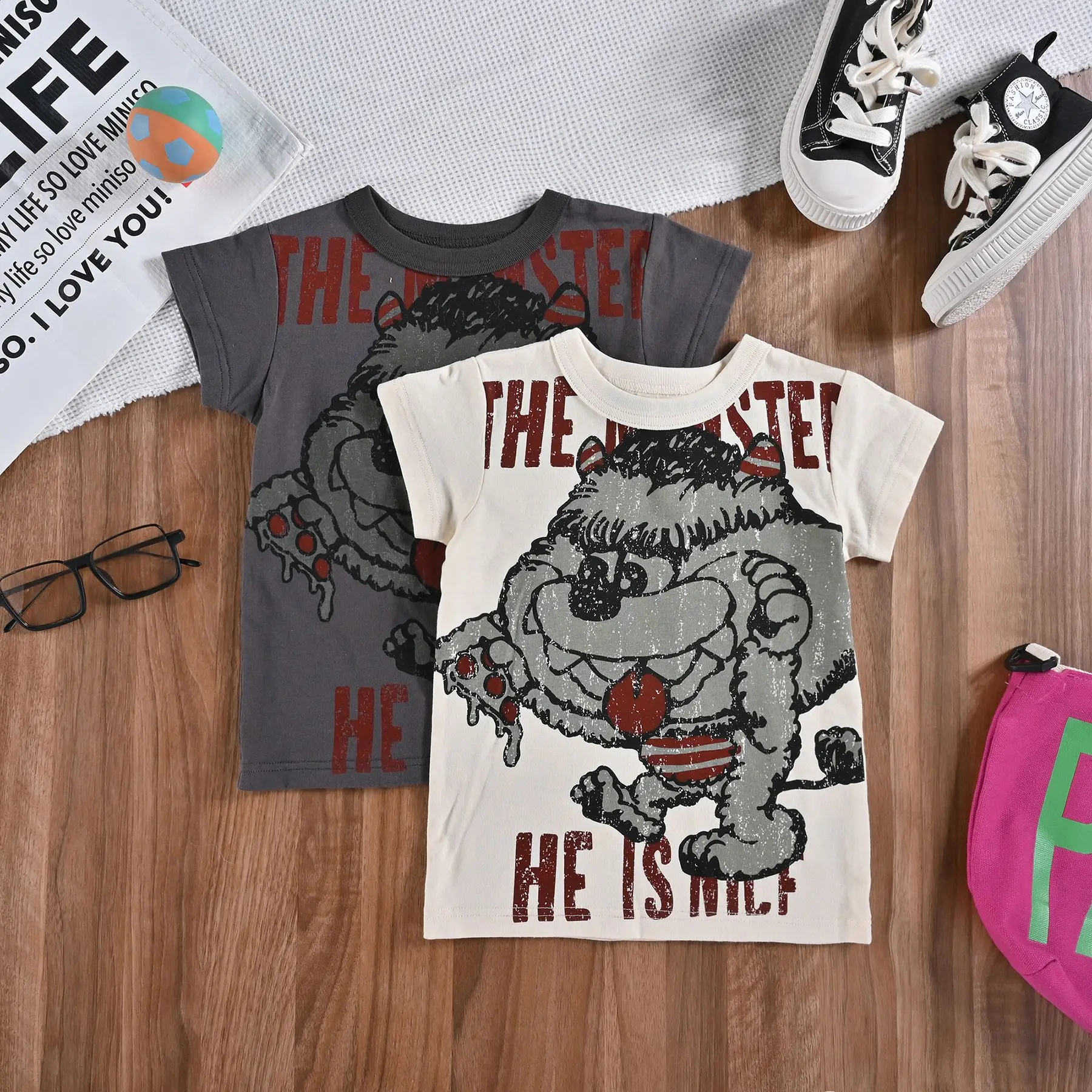 

2025 Summer New Children's Short sleeved T-shirt Japanese Trendy Children's Top Pulling Print Washing and Making Old Cotton T