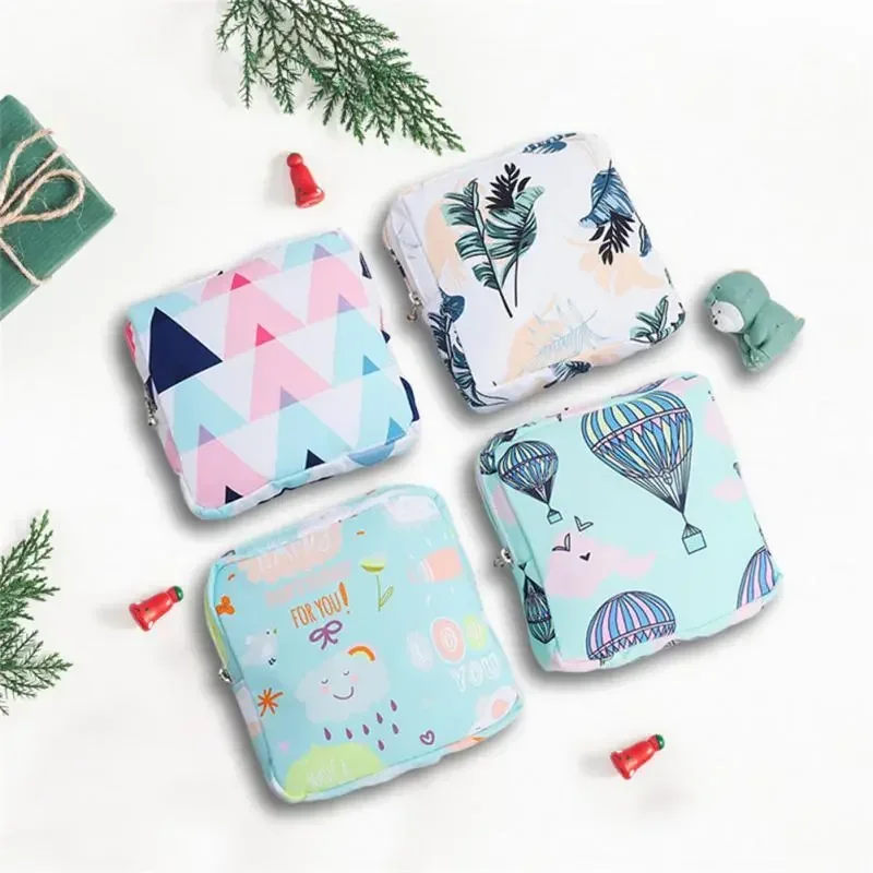 Women Girls Kawaii Cosmetic Makeup Tampon Bear Napkin Pouch Storage Bag Coin Purse Sanitary Pads Bag Mini Data Cables Organizer