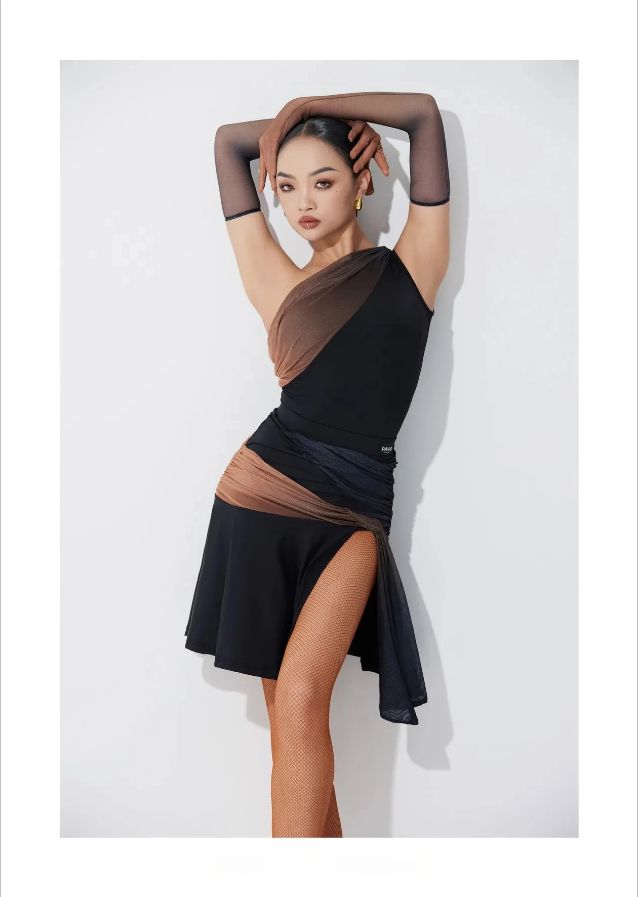 

UK Latin Dance Set Off-Shoulder Slimming Mini Pencil Skirt with Gradient Color for Performance Elegant & Figure-Flattering