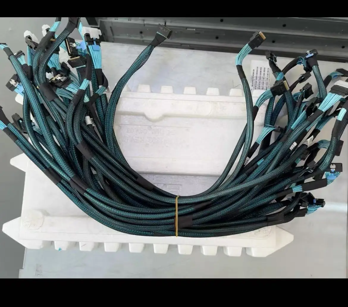 

Brand new D8TC5 0D8TC5 FOR DELL R7525 24 backplane full flash backplane nvme straight cable