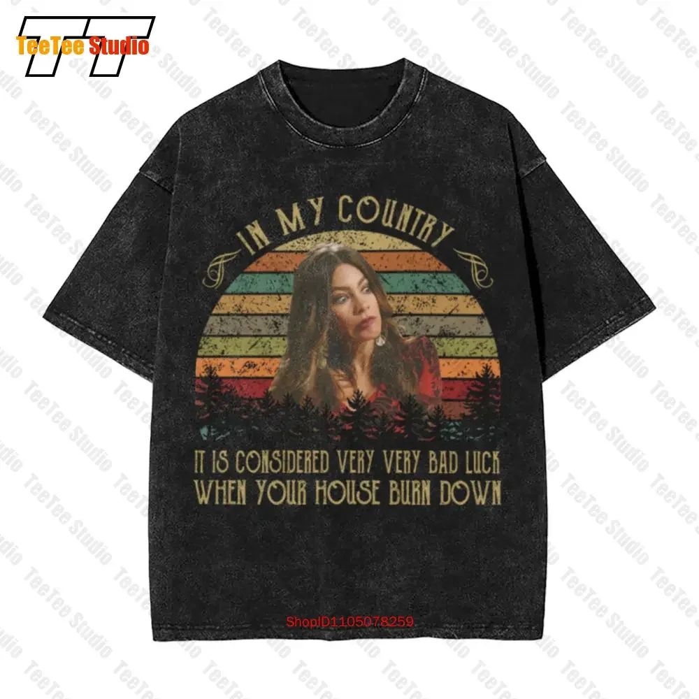 Gloria Modern Family It‘S Considered Very Bad Luck Vintage Oversized T-Shirt SBAV