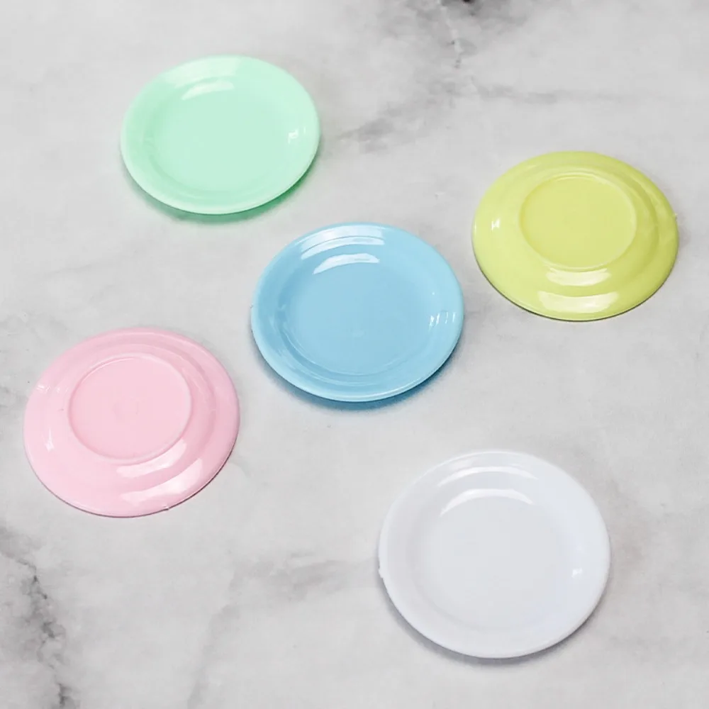 

5Pcs Miniatures Plastic Mini Food Plates Durable Kitchen Toy Miniature Colorful Dinner Plates Model Plastic