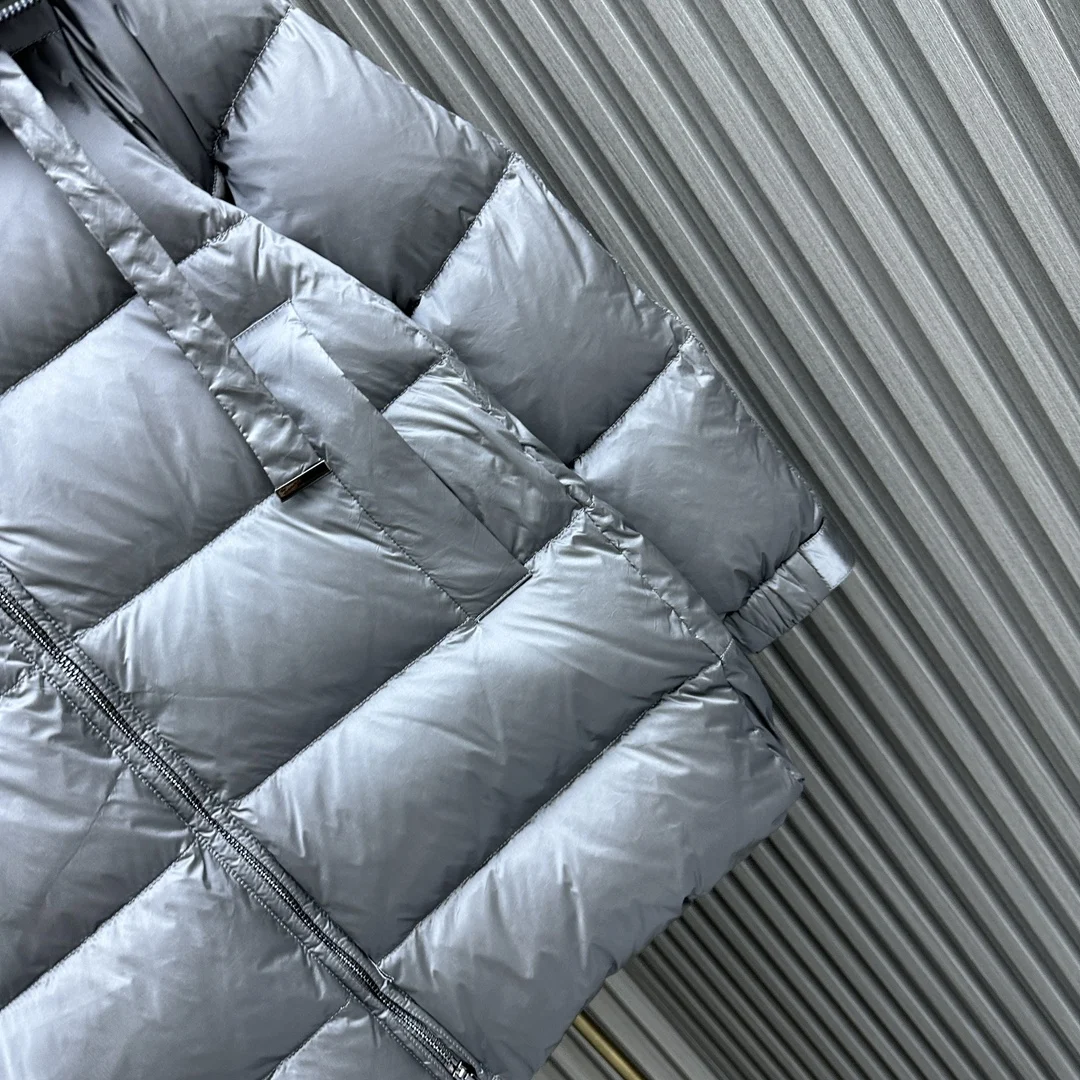 2025 Ropa de mujer chaqueta de plumón de pan con capucha Invierno Nuevo 1105