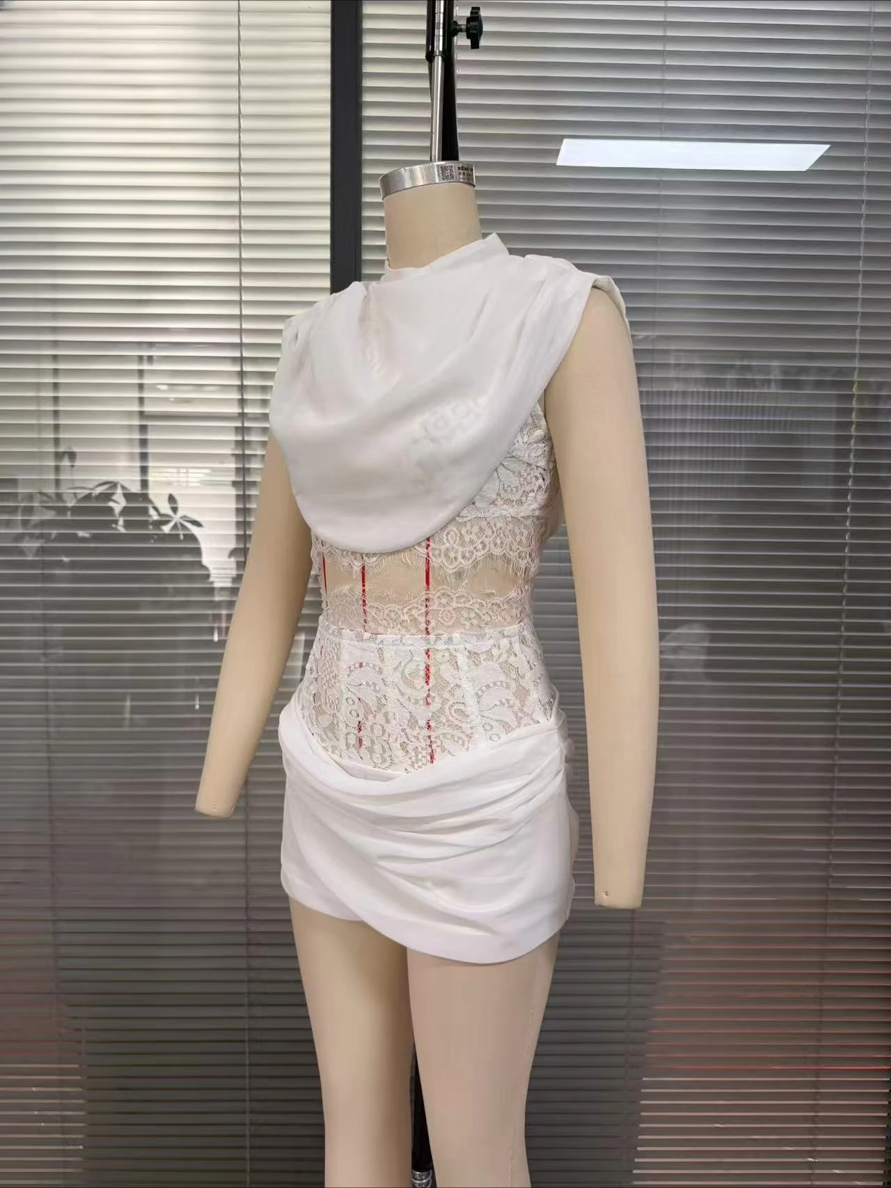 Women's 2 Piece Set Sleeveless Drape Satin Crop Top High Waist Lace Waist Ruched Bodycon Skirt Fashion Party Club Outfit
