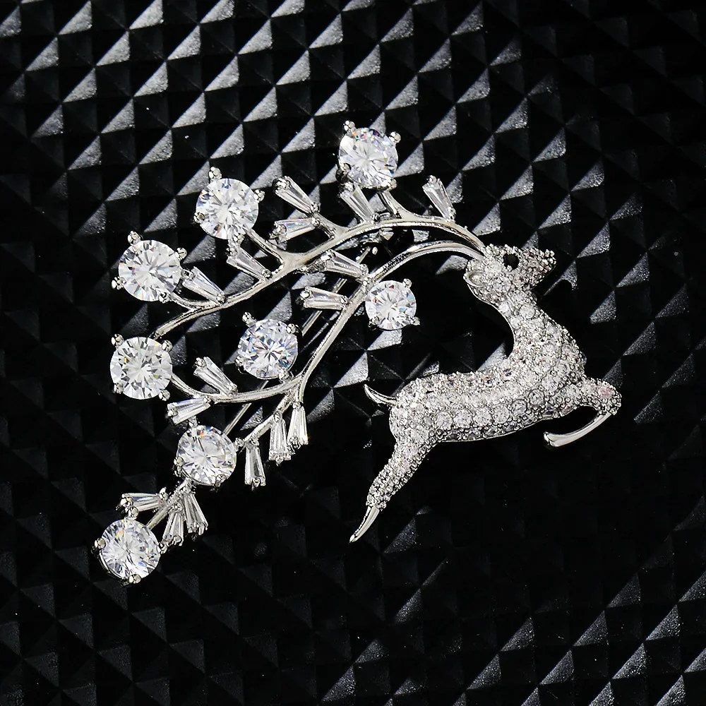 Elegant Rhinestone Lovely Deer Brooches for Women Running Animal Brooch Pins Suit Accessories Exquisite Jewelry Holiday Gifts