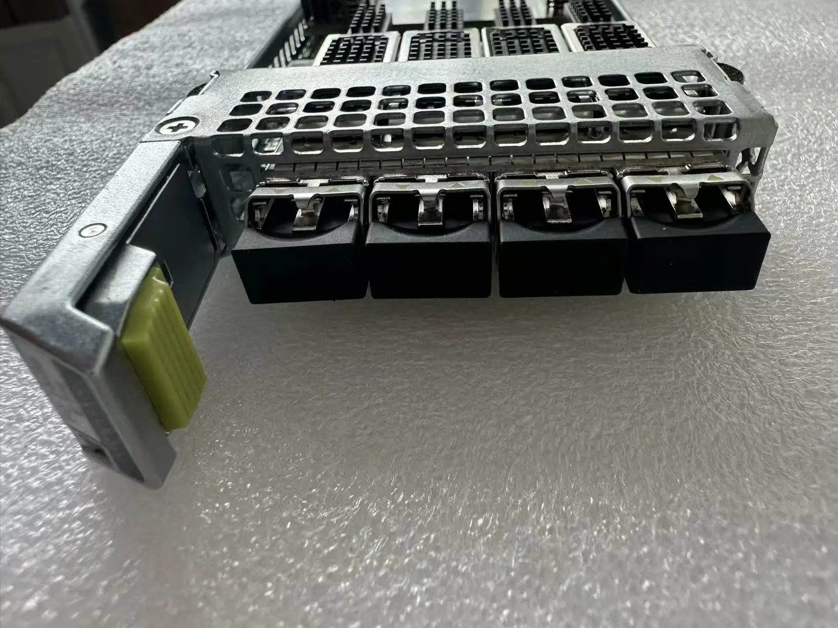 Server network card 034QGP10RB100150  External SAS Controller USED