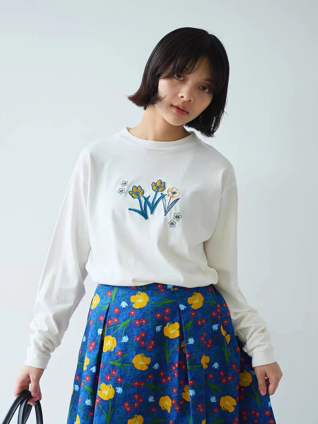 Autumn 2026 New Style Japanese Floral Patchwork Embroidery round Neck Long Sleeve Casual Pure Cotton Women's T-shirt Base Shi...