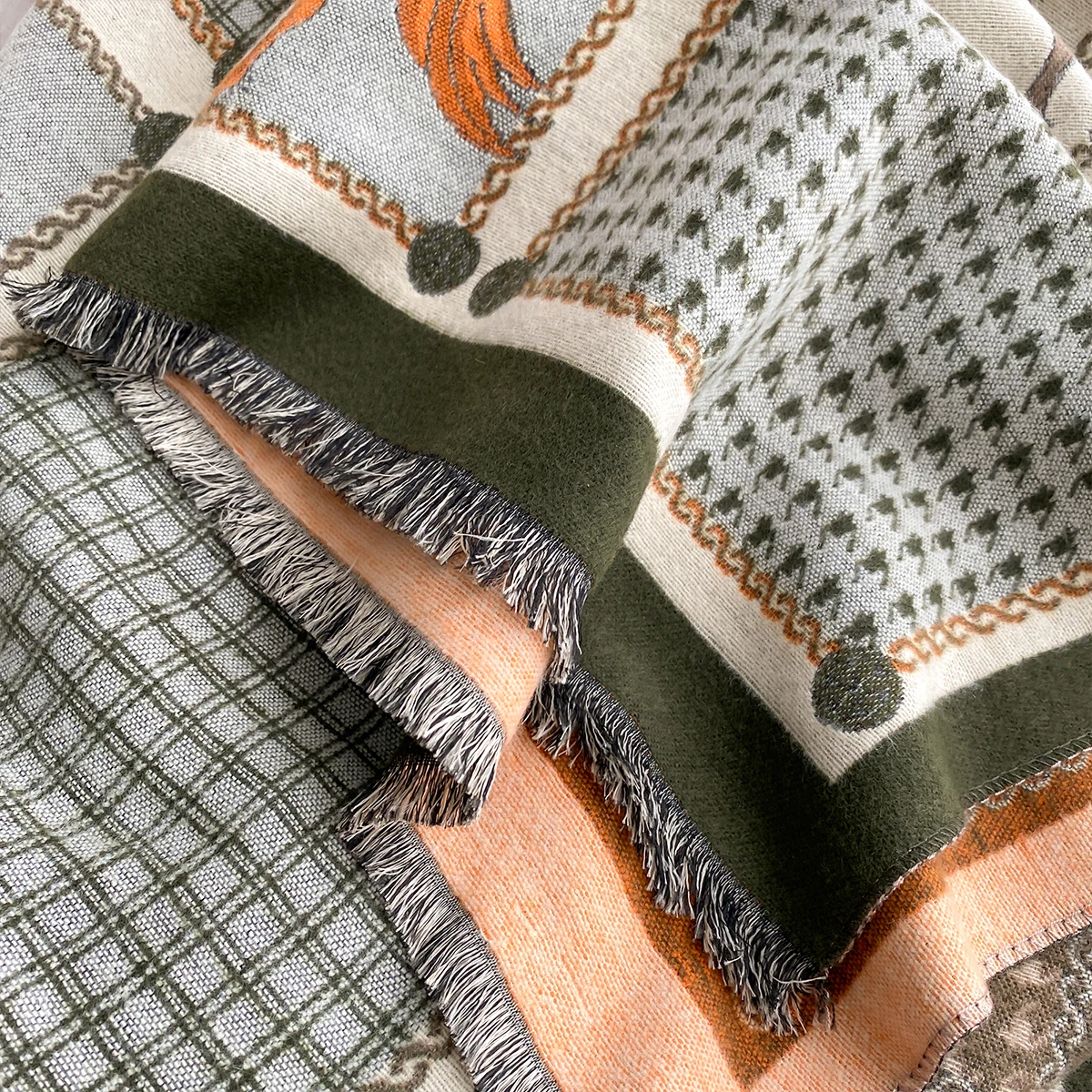 Neue Luxus Marke Zweiseitige Jacquard Schal Kaschmir Weiche Warme Fringe Pashmina Das Pferd Schal Winter Kältebeständig Winddicht Decke – Detail 19