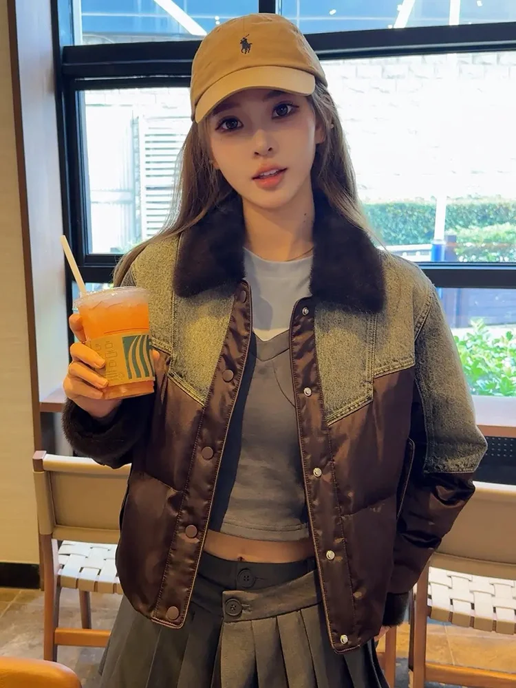 เสื้อแจ็คเก็ตขนเป็ดสำหรับผู้หญิง ฤดูหนาว ปี 2025  ตกแต่งด้วยขนมิงค์ธรรมชาติ  ผ้าเดนิม  งานปักหรูหรา