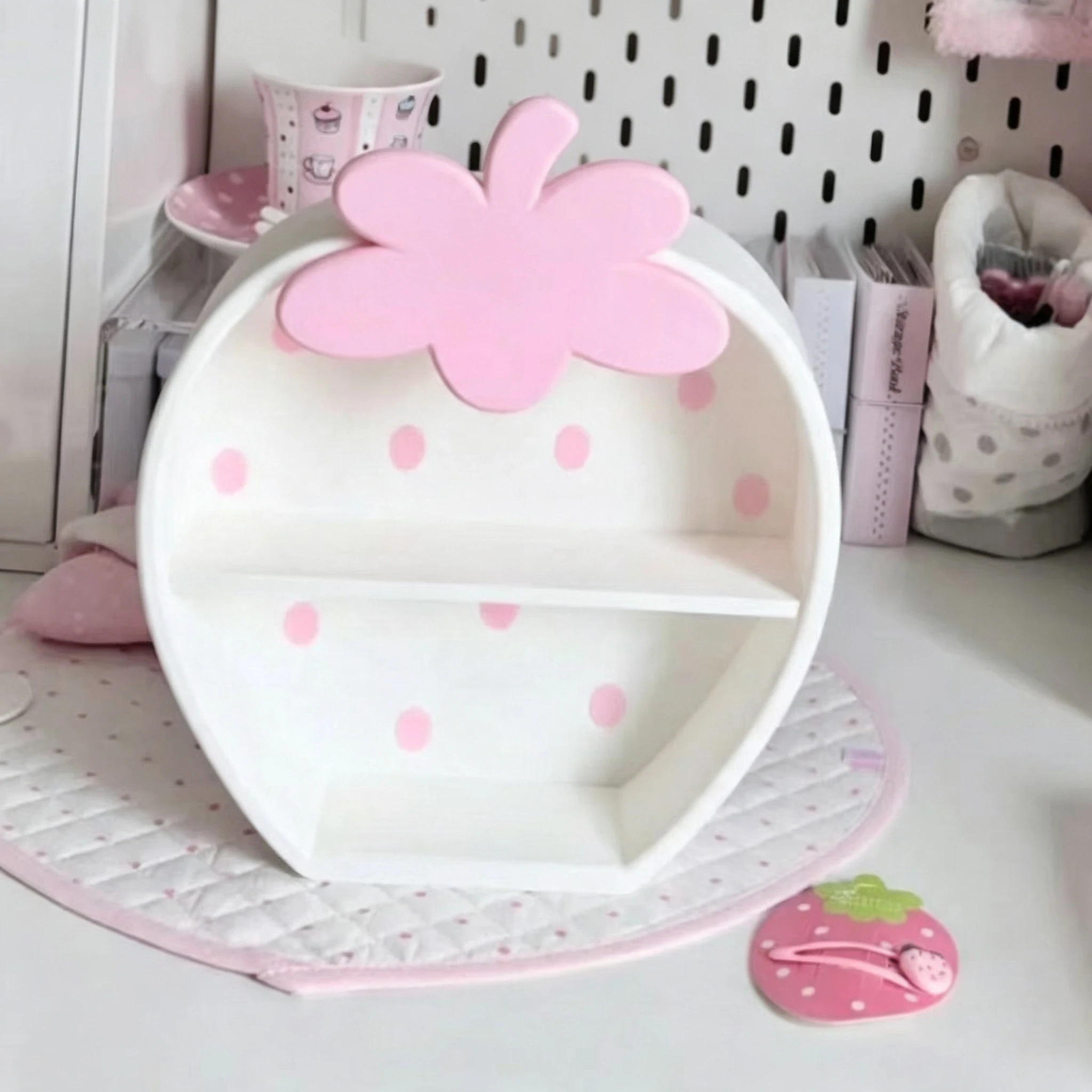 INS Strawberry Storage Cabinet CreamDesktop Organizer Rack Cute Girl Decor Figurine Display Box Miscellaneous Storage Rack Gift