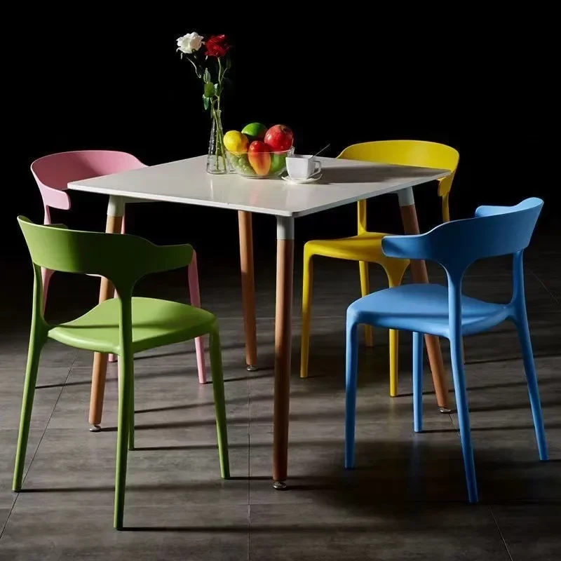 Home Use Portable Backrest Chair Nordic Furniture Stackable Horn Style Dining Chairs Backrest Nordic Modern Plastic Thick Seat