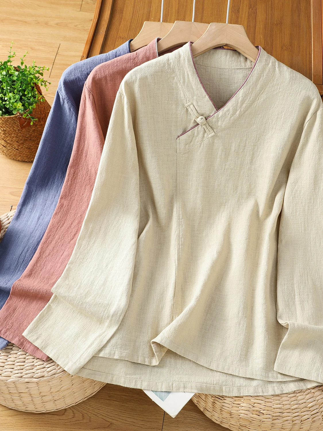 

Spring 2026 Chinese Style Cotton Linen Overhead Shirt Large Size Women's Slanting Button V-neck Long Sleeve National Style Li...