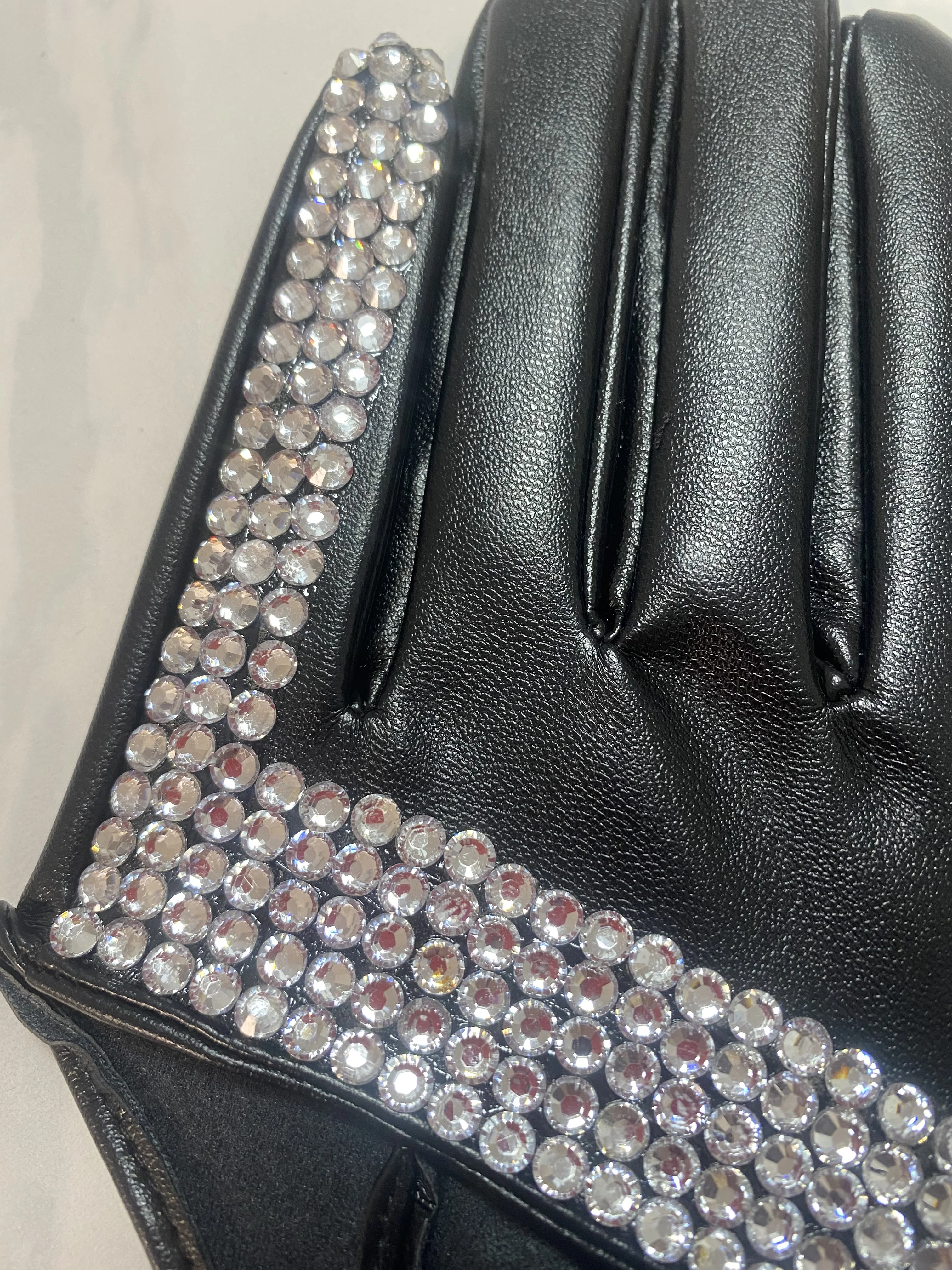 Women\'s Fashon Half Palm Rhinestone Handmade ds Faux PU leather Gloves Men\'s Hip-hop Performance Gloves