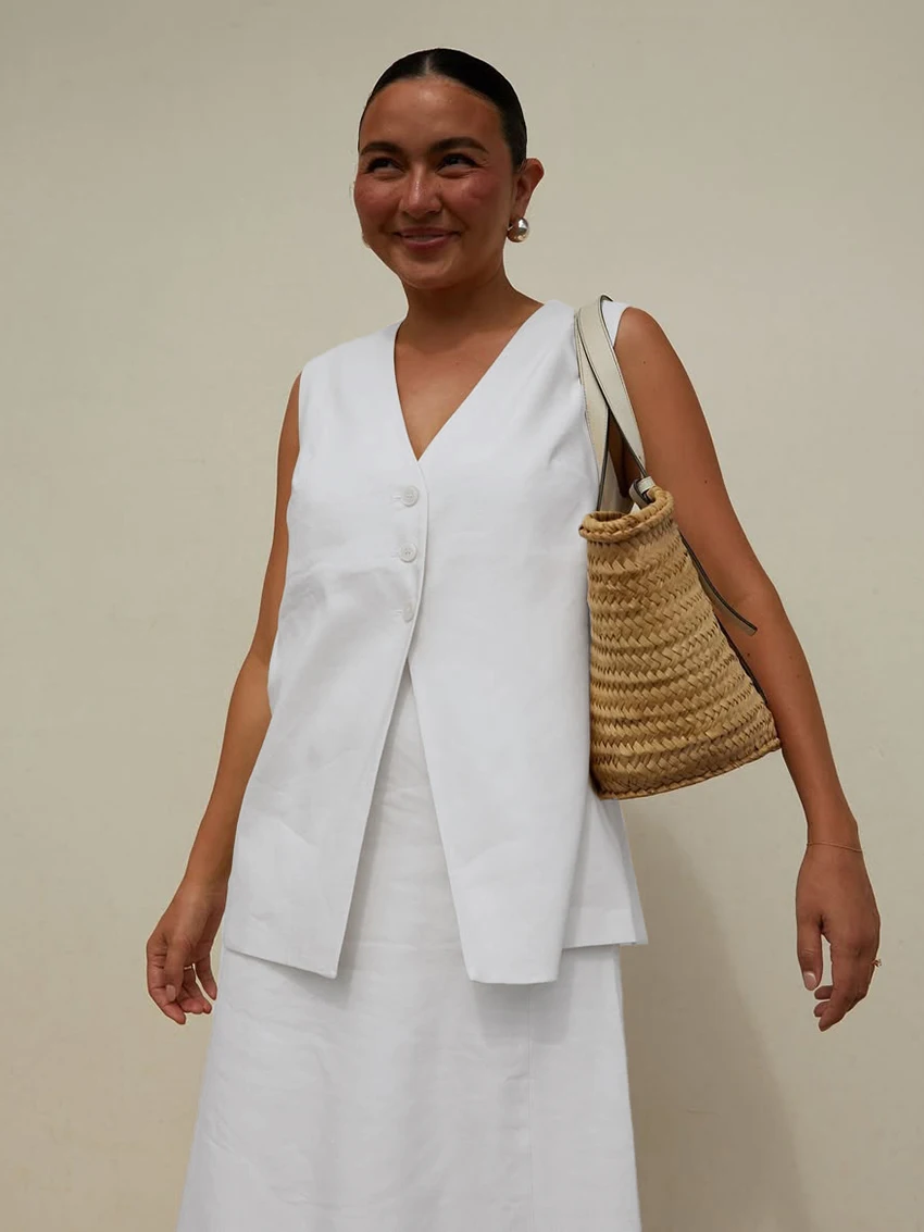 Marthaqiqi Fashion Female Sleepwear Set Sleeveless Nightgowns Sexy V-Neck Pajamas Long Skirt White 2025 New Women Nightwear Suit