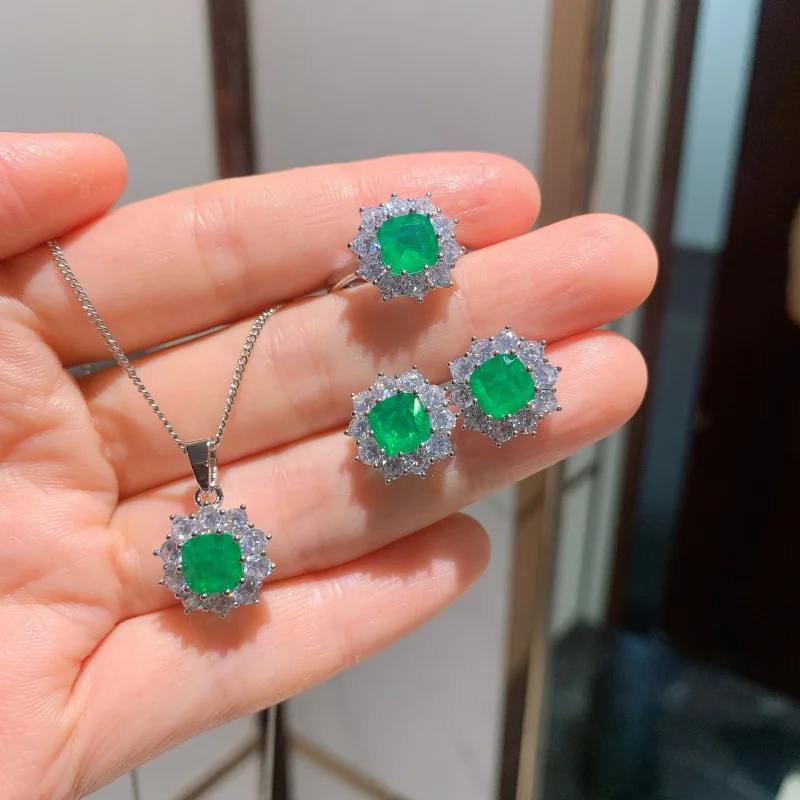 

Jewelry Gemstone Necklace for Women, Emerald Pendant, Emerald Ring, Three-Piece Jewelry Set