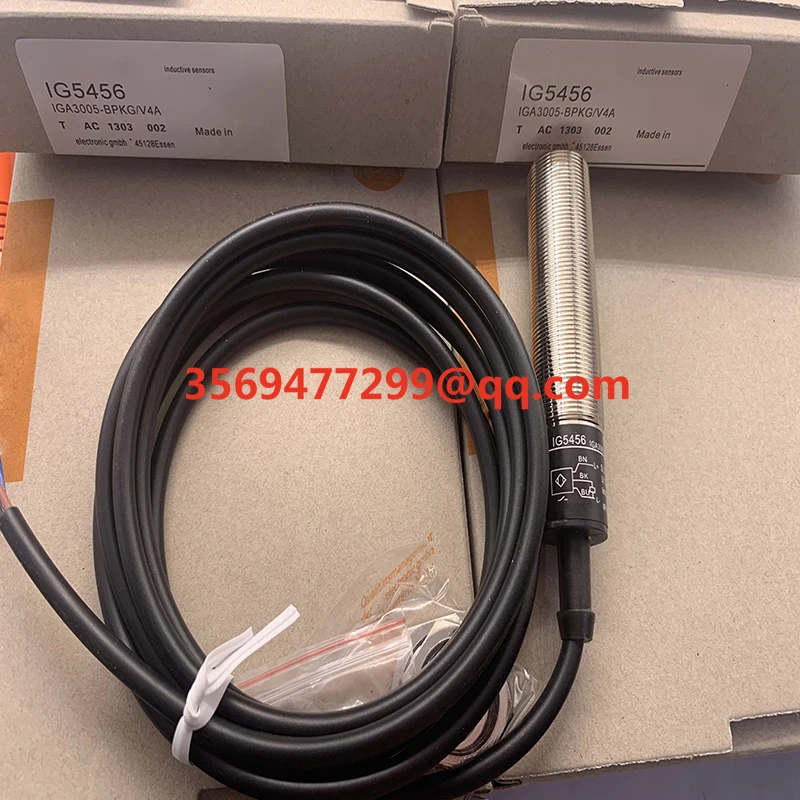 

Brand new stock IG5404 IG5456 Proximity switch sensor