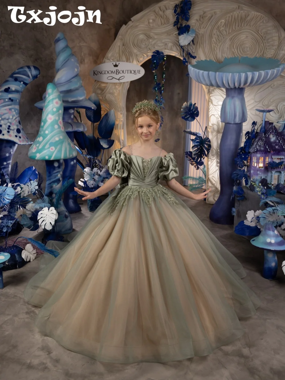

Роскошное платье для девочки цвета шалфейной зелени, пышное бальное платье принцессы из фатина с рукавами-фонариками, вечернее платье с вышивкой бисером для свадьбы
