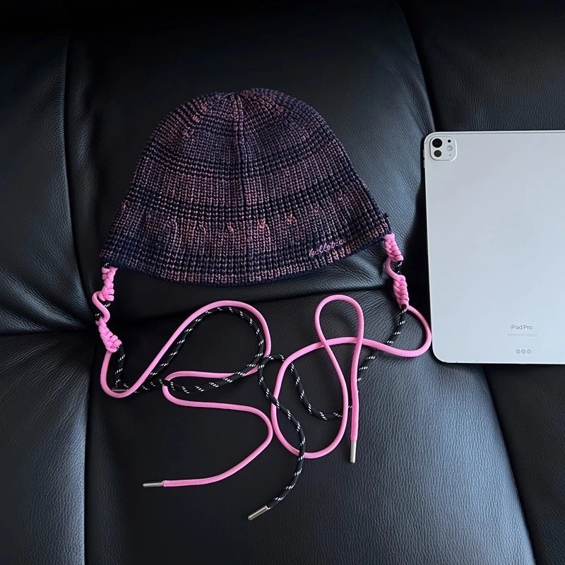 

Niche Designer Long Streamer Knitted Beanies Cap Y2K Winter Street Fashion Versatile Personality Pullover Hats for Men and Women