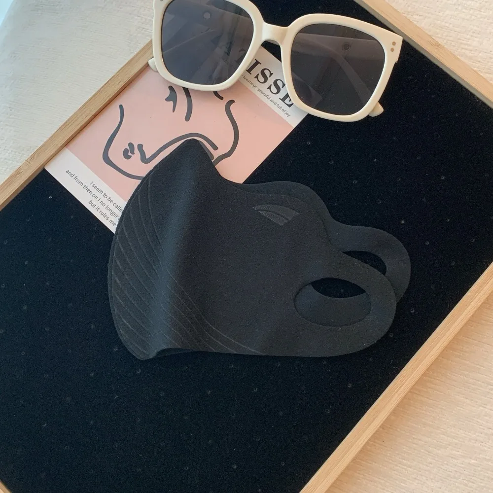 One-Piece Design Wa… - image