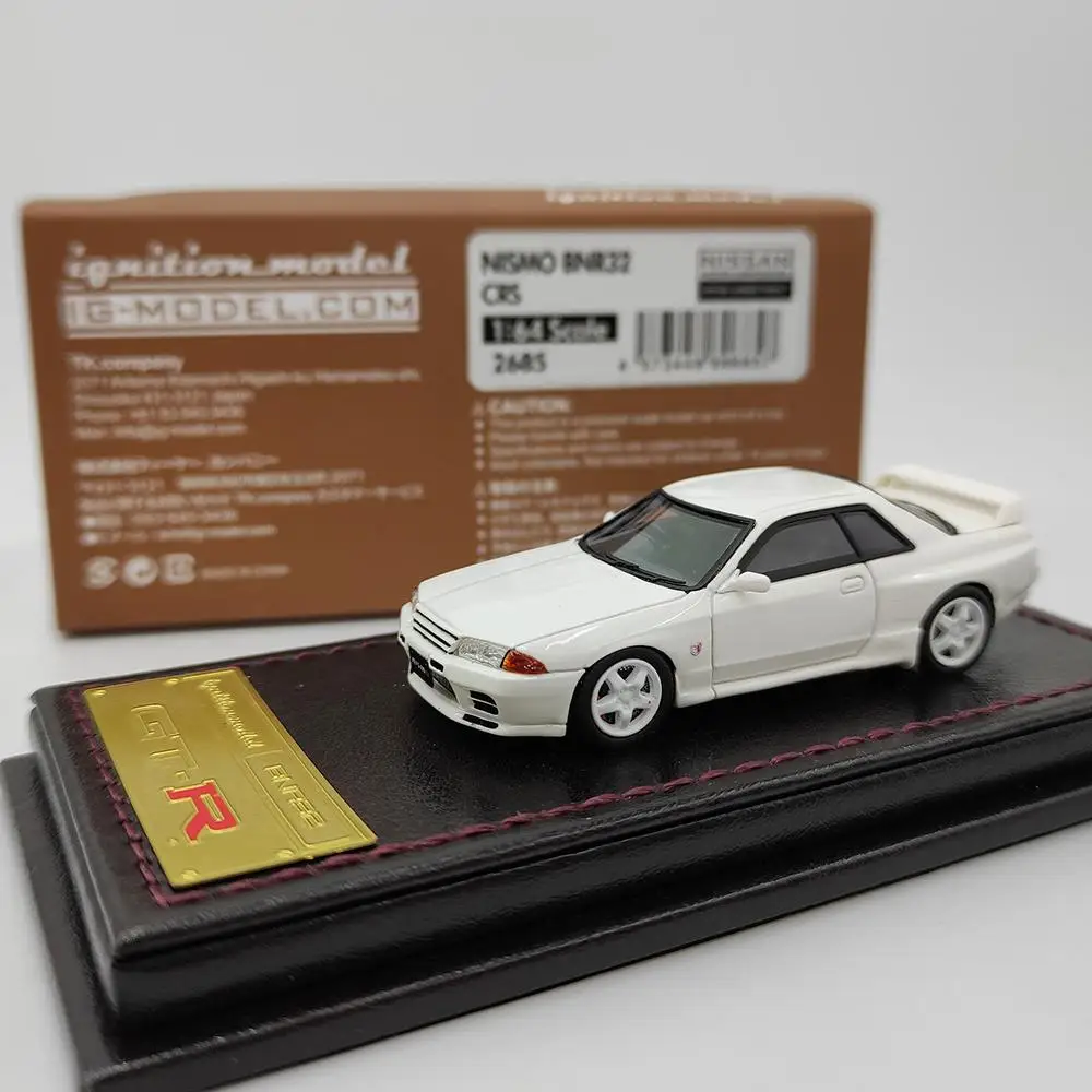 

Diecast 1/64 Scale Nissan GTR 2685 Resin Car Model Collectible Toy Gift Souvenir Display Ornament