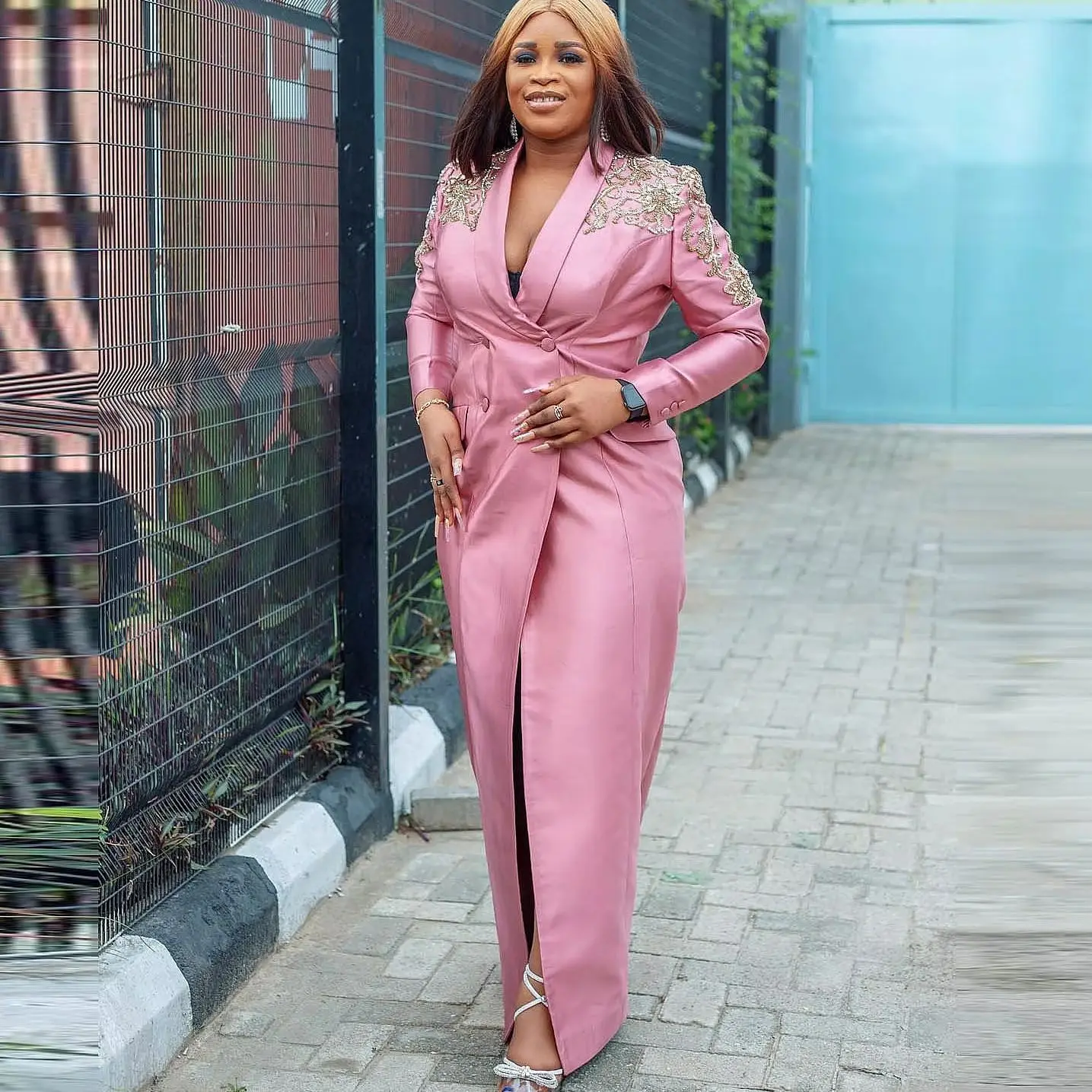 

2025 свадебное платье с v-образным вырезом и аппликацией, длинными рукавами, большие размеры, платье для выпускного вечера, вечернее платье русалки, сексуальные вечерние женские платья с разрезом