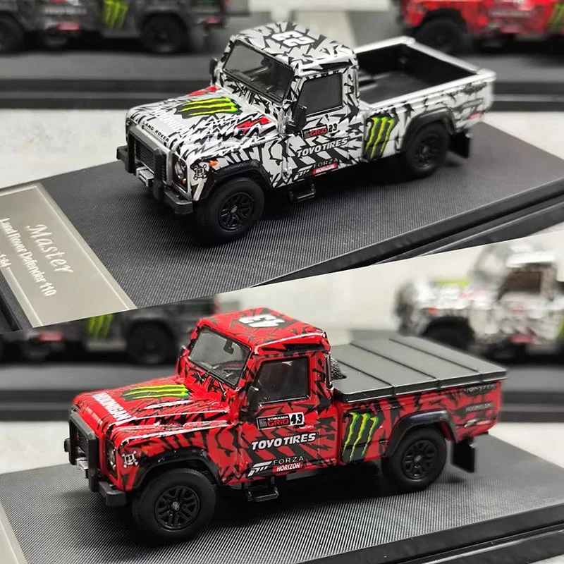 

Diecast 1Master 1:64 Scale Land Rover Defender Pickup Wolf-claw-painted Rear Door Openable Alloy Car Model Collectible Toy Gift