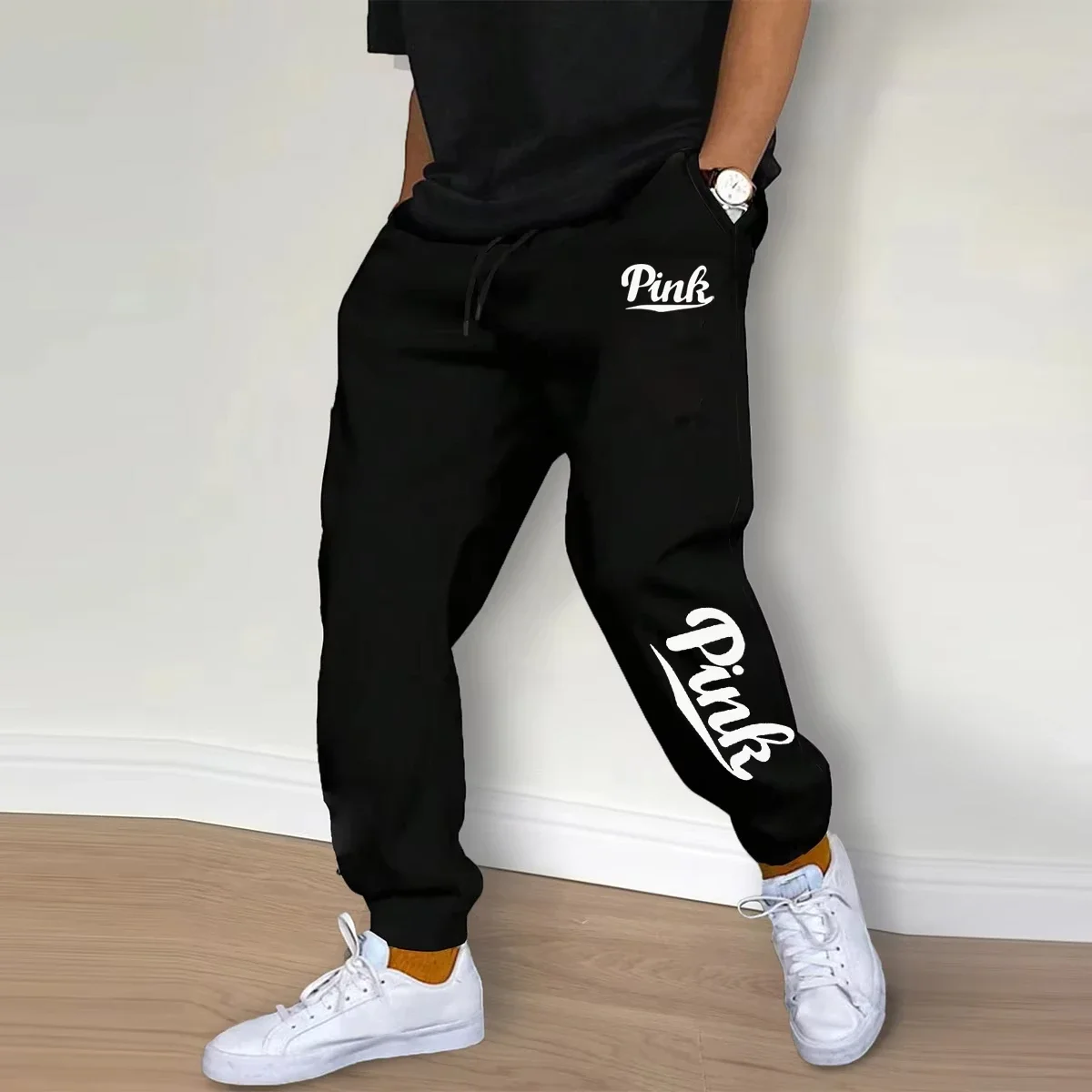 Rosa Jogginghose, Sweatpants, süße Schriftzüge, Y2K-Streetwear, lässiger, unisex-Stil, für Damen und Herren, Hose mit Taschen, grau. – Detail 4